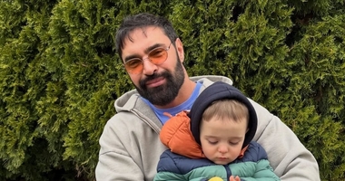 Козловський замилував відео, у якому зводив 2,5-річного сина до себе на роботу