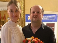 «Обещаю любить еще сильнее»: Бронюк обратился к жене в ее день рождения