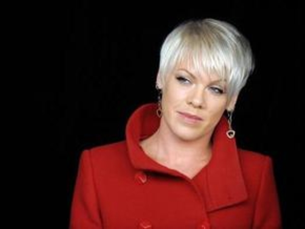 Пинк помирилась с бывшим супругом