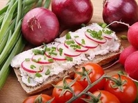 Бутерброды с редисом