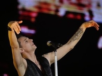Солист Depeche Mode попал в больницу