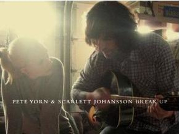 Скарлет Йоханссон умеет петь!