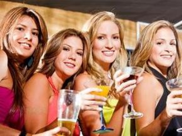 Еда и напитки для коктейль-пати