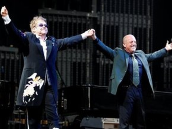 Элтон Джон отменяет концерты из-за гриппа