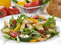 Диетический салат с курицей