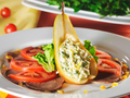 Фаршированная груша с мясом и помидорами