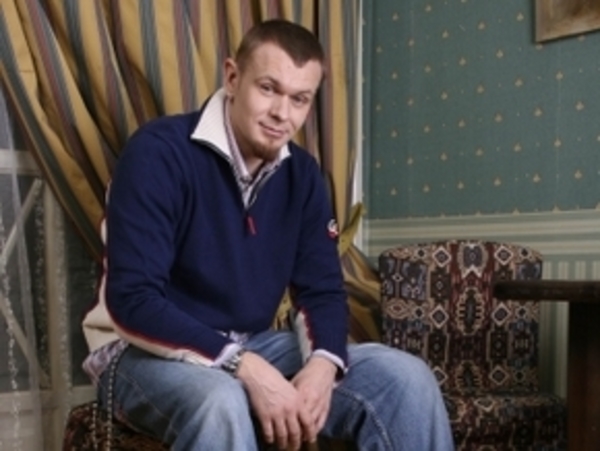 Сашко Положинский начал сольную карьеру