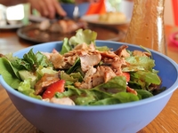 Салат с куриной грудкой