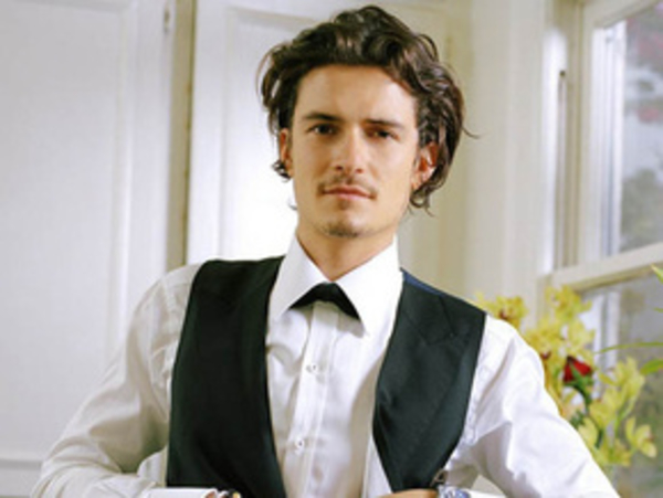 Орландо Блум устроил стриптиз