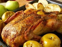 Гусь с яблоками