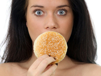 Еда в спешке – лишние килограммы