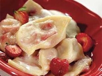 Вареники с клубникой