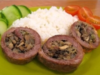 Мясные рулетики с грибами