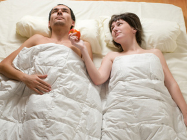 Как он спит?