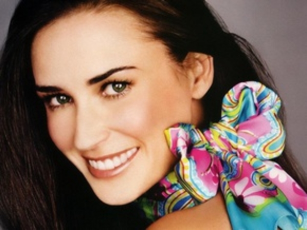 Дэвид Духовны не хочет целоваться с «заразной» Деми Мур