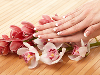 Красивым ногтям нужны витамины и ванночки