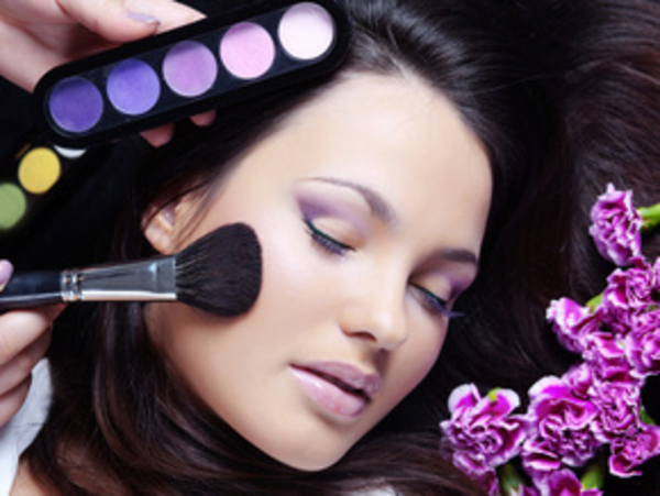 Просроченная косметика оказалась безопасной