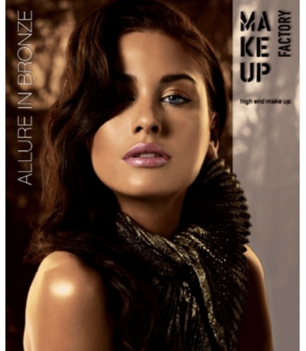 Чувственная сдержанность и мягкость тепла Bronze Azur