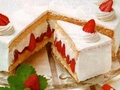 Торт с клубникой