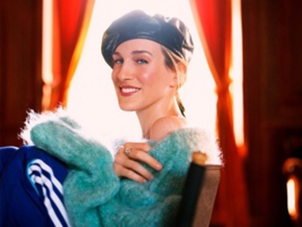 Сара Джессика Паркер получила в подарок шляпку от Кати Осадчей