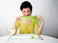 Чем полезен сельдерей?