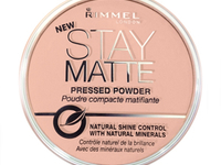 Компактная пудра с минералами Stay Matte