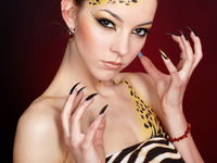 Когда она выпускает коготки