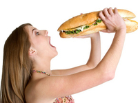 Гамбургеры превращают людей в наркоманов
