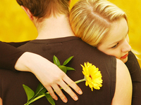 Для чего люди обнимаются?