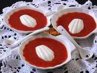 Ванильные ракушки с клубничным соусом