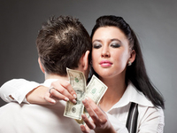 На что тратят деньги мужчины?