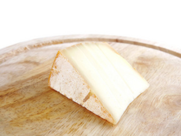 Ученые: сыр не дает иммунитету состариться