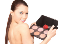 Как правильно хранить косметику