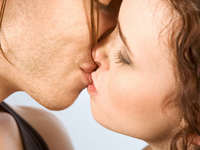 Поцелуи важнее секса