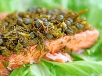 Форель с укропом и каперсами
