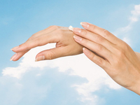 Уход за кожей рук осенью