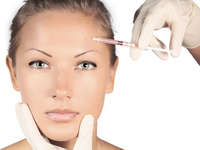 Когда необходимо делать подтяжку лба