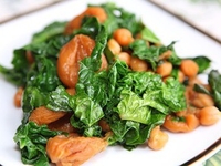 Нут со шпинатом