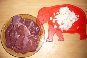 Телячья печень в сметане