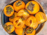 Как выбрать спелую хурму?