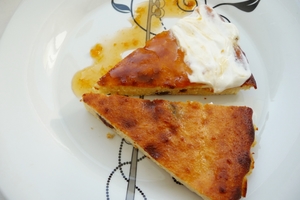 Творожная запеканка с вишнями