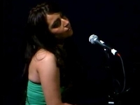 Lady Gaga без макияжа и странных нарядов