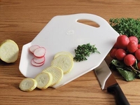 Разделочная доска — дерево, пластик или стекло?