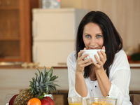 Что и кому должна настоящая женщина?