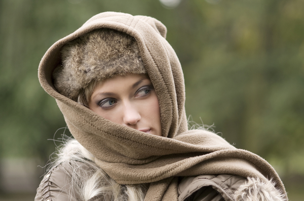 Чего не хватает волосам в холодное время года