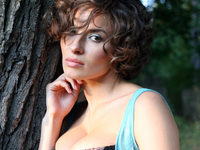 Мейхер рассказала где берет деньги, и на что их тратит