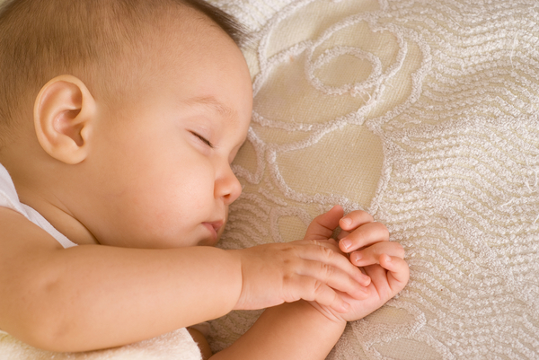 Младенец спит спокойнее, если поплачет