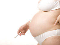 Курение обрекает будущего ребенка на ожирение