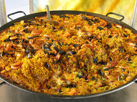 Как готовят паэлью?