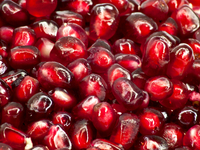 Гранат способствует легким родам